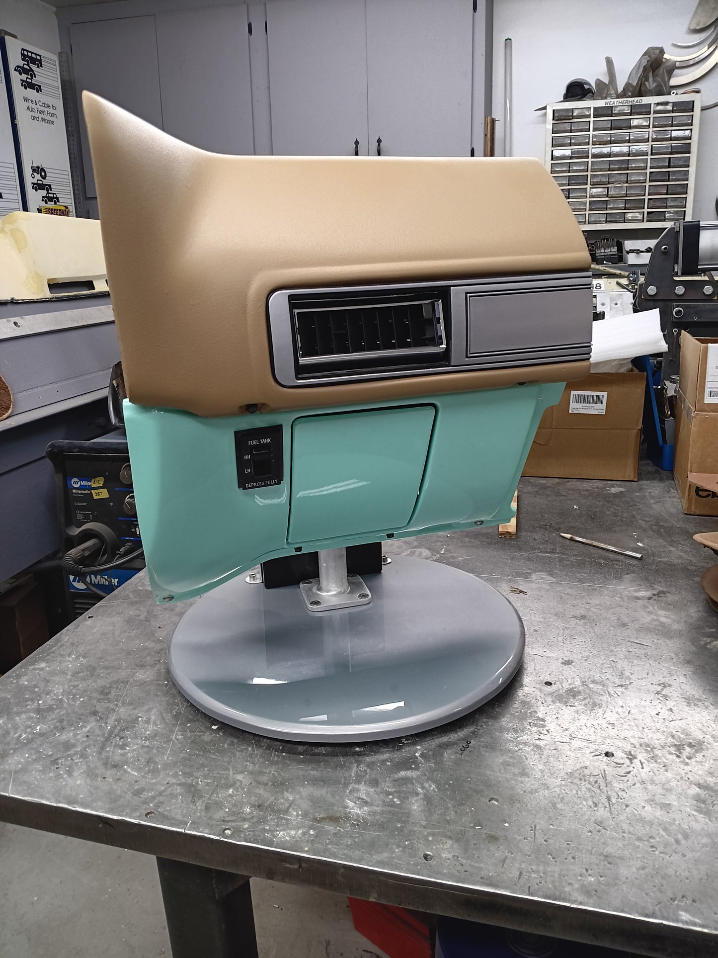 1973-1987 GM Squarebody ash tray wireless phone charger