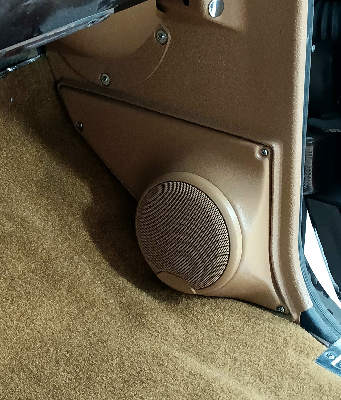Kick Panel Speaker pods